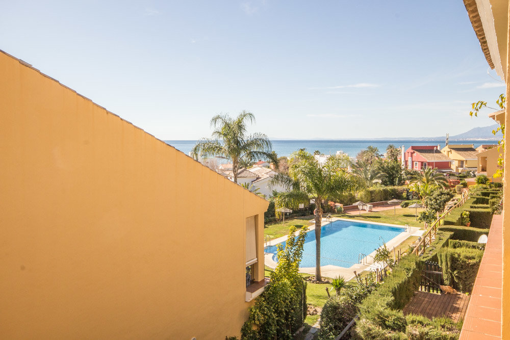 Apartamento de 2 dormitorio/s,  y 2 baño/s  para alquiler en Costabella, Marbella