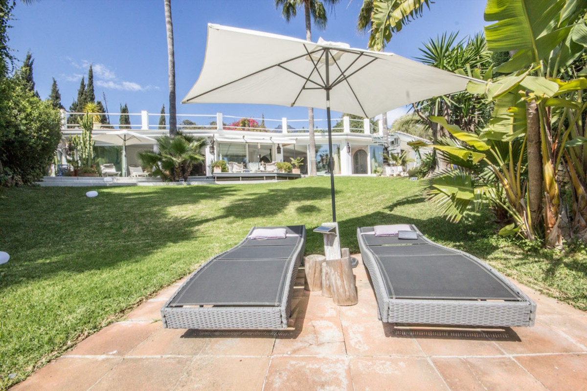 Marbella meets Ibiza - stunning bungalow in Marbella - CamillaLiftinger