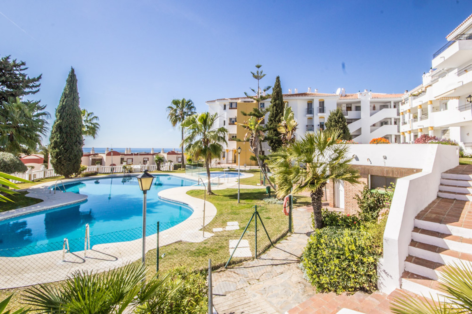 renovated apartment with sea views in Riviera del Sol