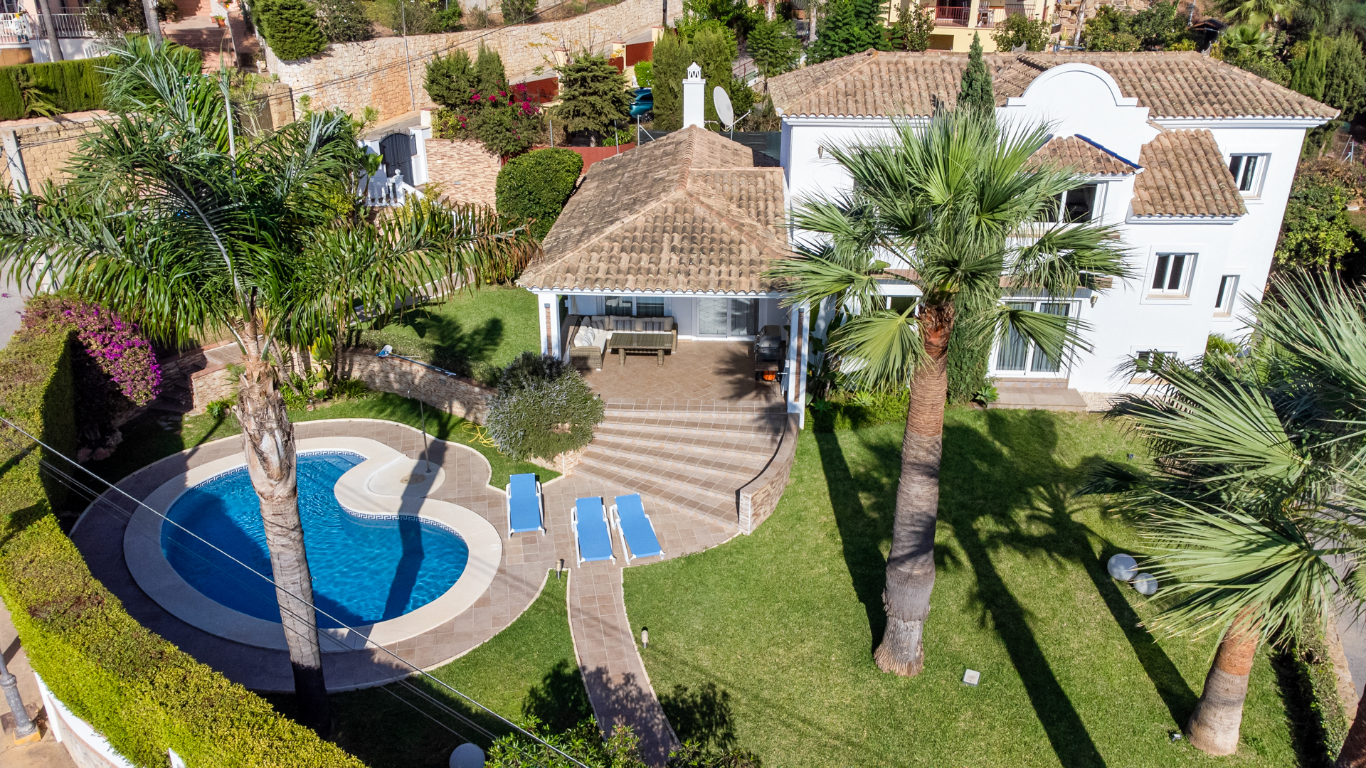 Elviria, Marbella Ost –  Beeindruckende Villa in einer wunderschönen Gegend von Marbella
