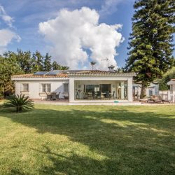 Villa in Elviria