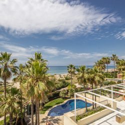 BEACHFRONT PENTHOUSE in White Pearl Beach, Elviria