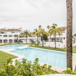 2 bedroom, 2 bathroom Apartment for sale in Rio Real, Marbella