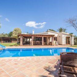 4 bedroom, 5 bathroom Villa for sale in El Rosario, Marbella