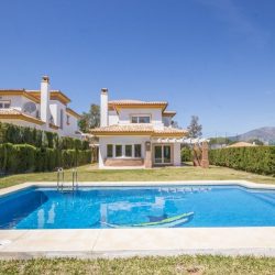 4 bedroom, 4 bathroom Villa for sale in La Cala Golf, Mijas